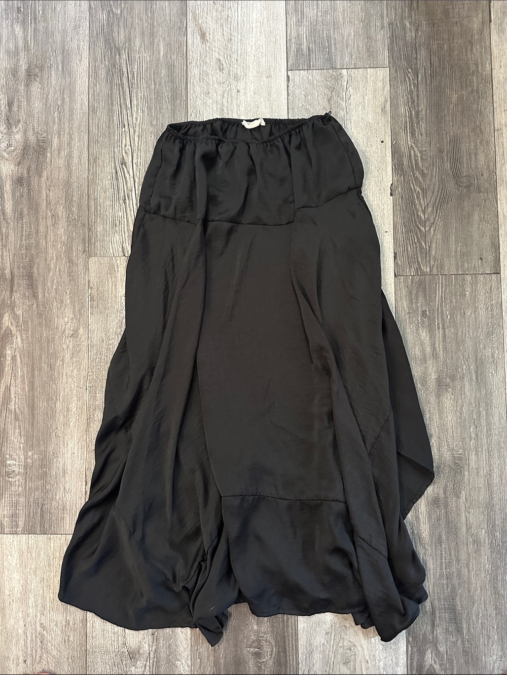 Love Stitch Black High-Low Flowing Maxi Skirt